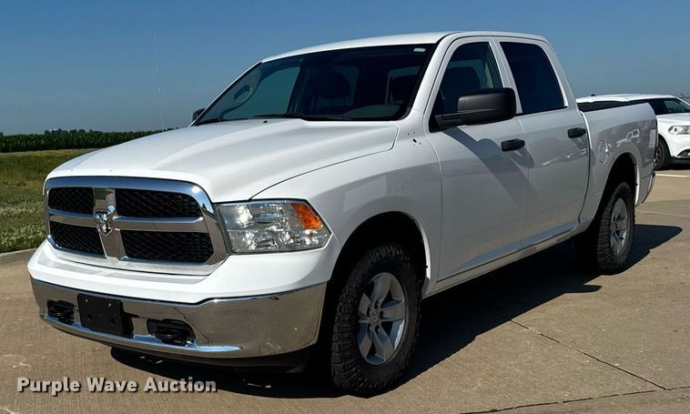 image for item EM2093 2019 Dodge Ram 1500 Crew Cab pickup truck