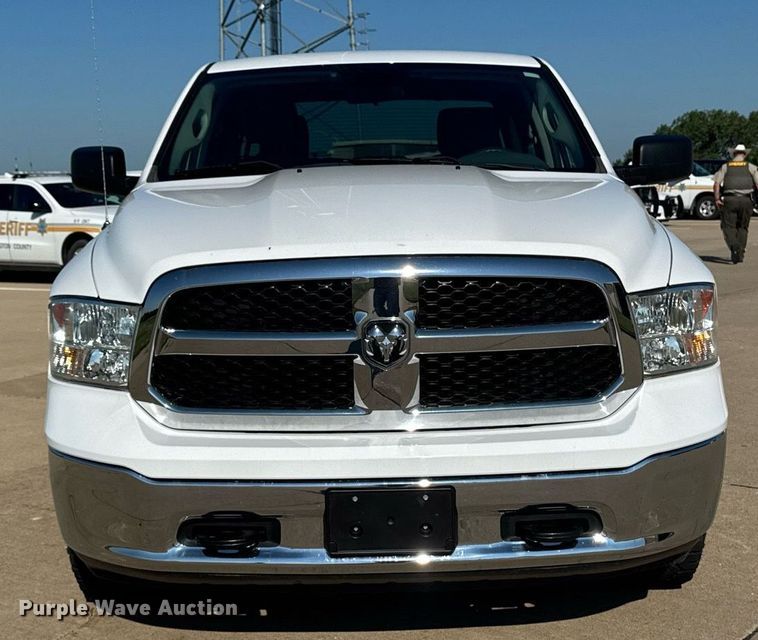 image for item EM2093 2019 Dodge Ram 1500 Crew Cab pickup truck