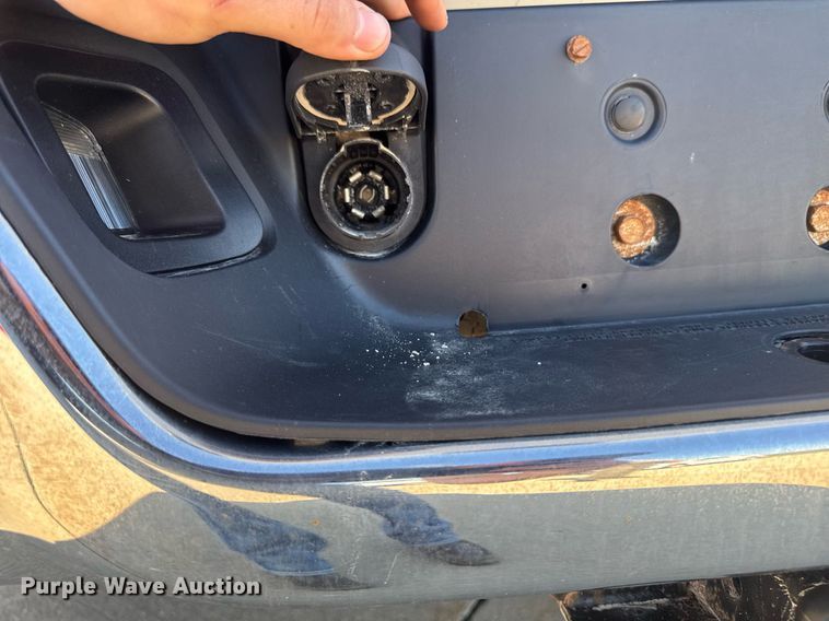 image for item EM2093 2019 Dodge Ram 1500 Crew Cab pickup truck