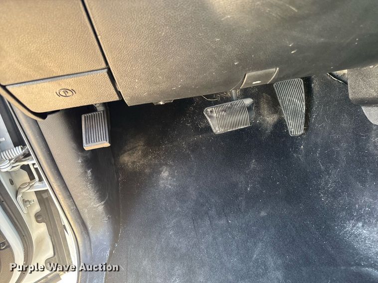 image for item EM2093 2019 Dodge Ram 1500 Crew Cab pickup truck