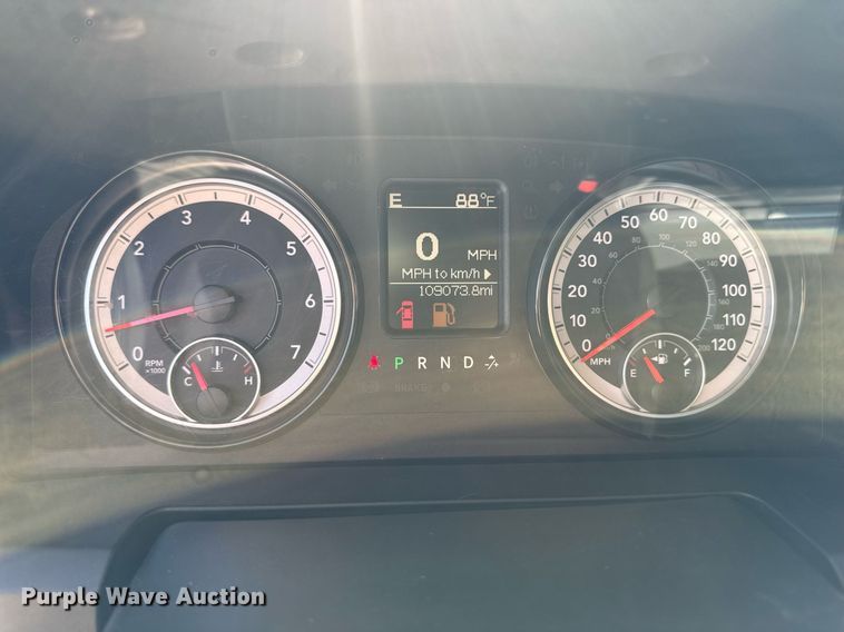 image for item EM2093 2019 Dodge Ram 1500 Crew Cab pickup truck