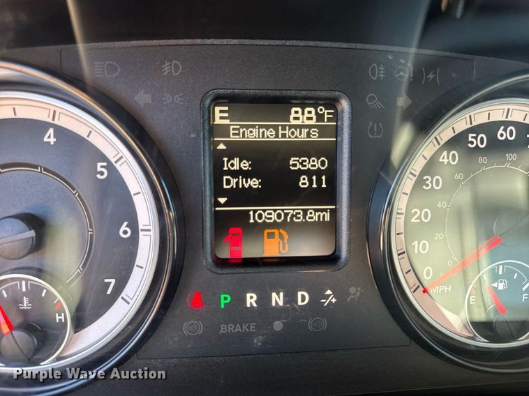 image for item EM2093 2019 Dodge Ram 1500 Crew Cab pickup truck