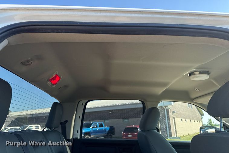 image for item EM2093 2019 Dodge Ram 1500 Crew Cab pickup truck