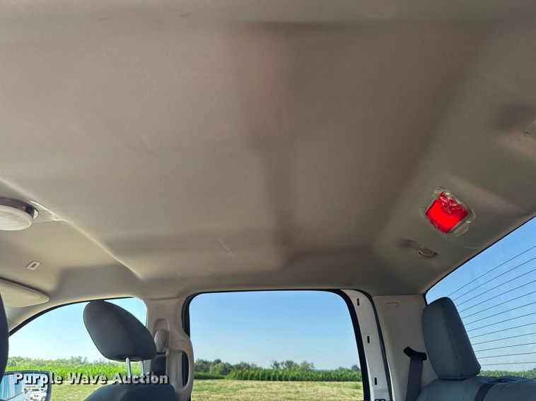 image for item EM2093 2019 Dodge Ram 1500 Crew Cab pickup truck