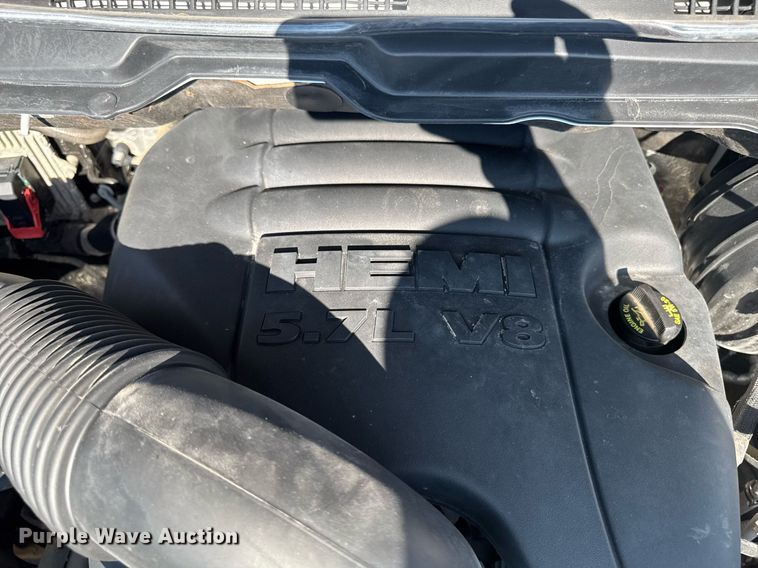 image for item EM2093 2019 Dodge Ram 1500 Crew Cab pickup truck