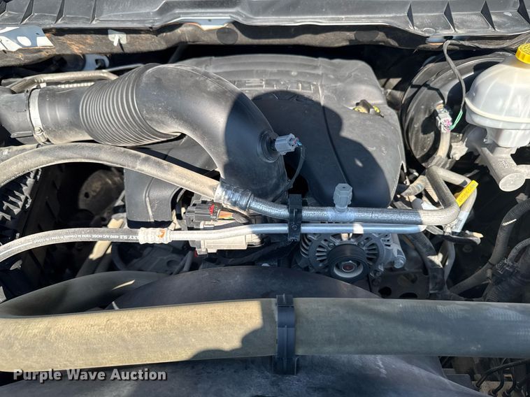 image for item EM2093 2019 Dodge Ram 1500 Crew Cab pickup truck