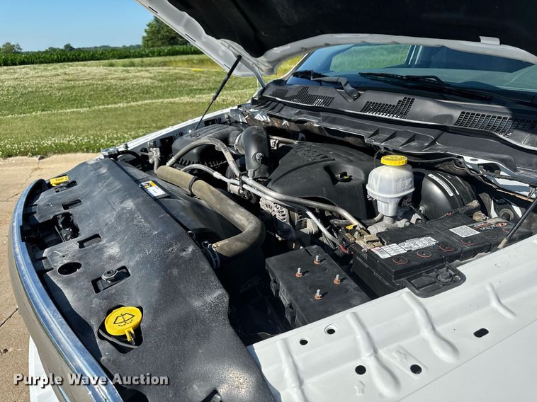 image for item EM2093 2019 Dodge Ram 1500 Crew Cab pickup truck