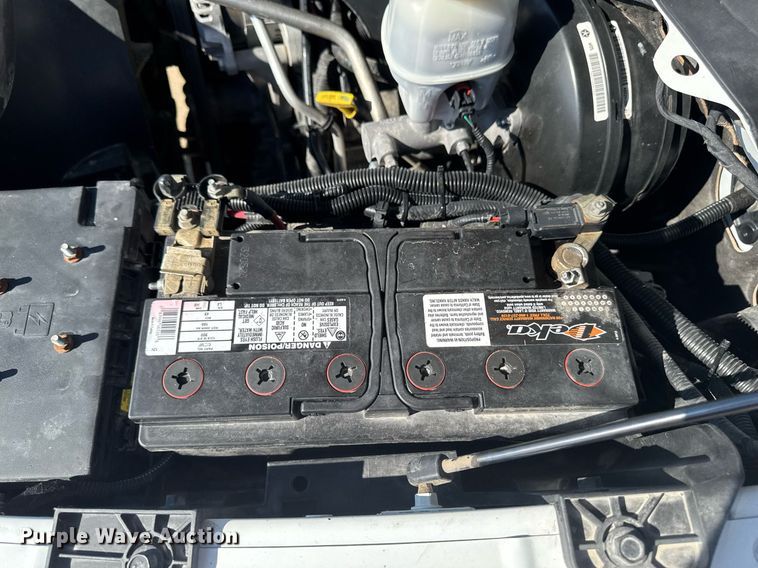 image for item EM2093 2019 Dodge Ram 1500 Crew Cab pickup truck