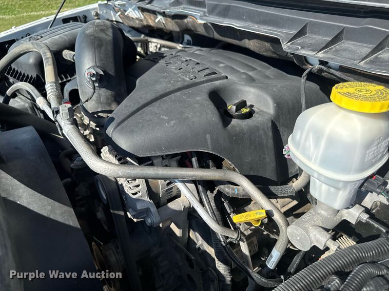 image for item EM2093 2019 Dodge Ram 1500 Crew Cab pickup truck