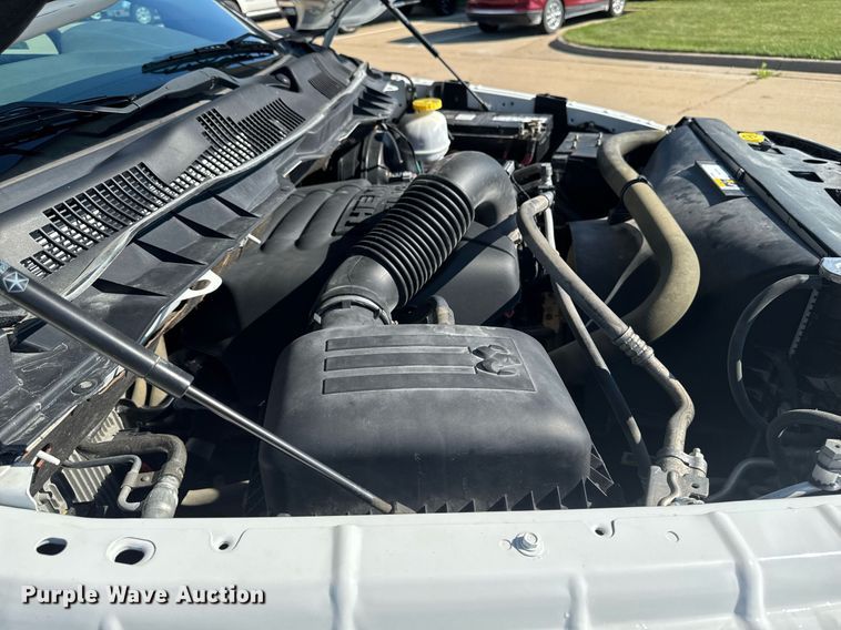 image for item EM2093 2019 Dodge Ram 1500 Crew Cab pickup truck