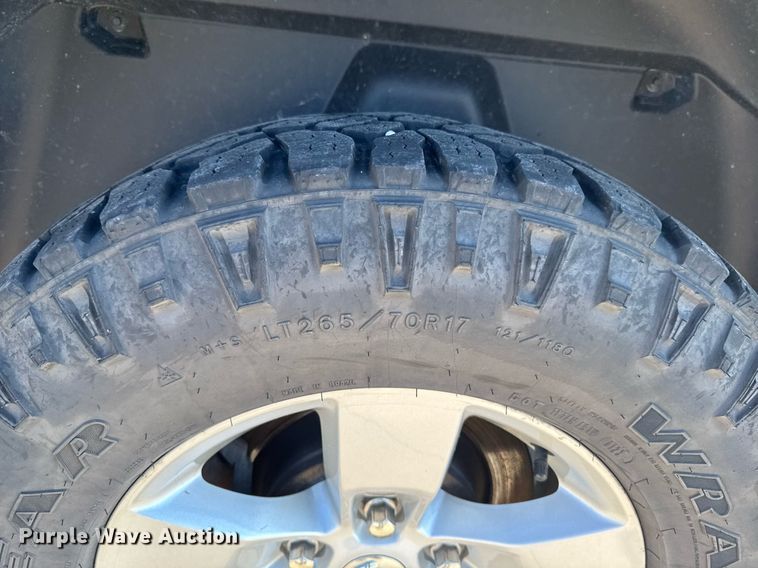 image for item EM2093 2019 Dodge Ram 1500 Crew Cab pickup truck