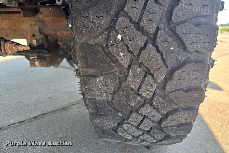 image for item EM2093 2019 Dodge Ram 1500 Crew Cab pickup truck