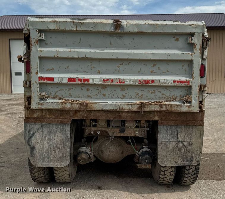 image for item EM2096 1997 Ford LT9513 dump truck