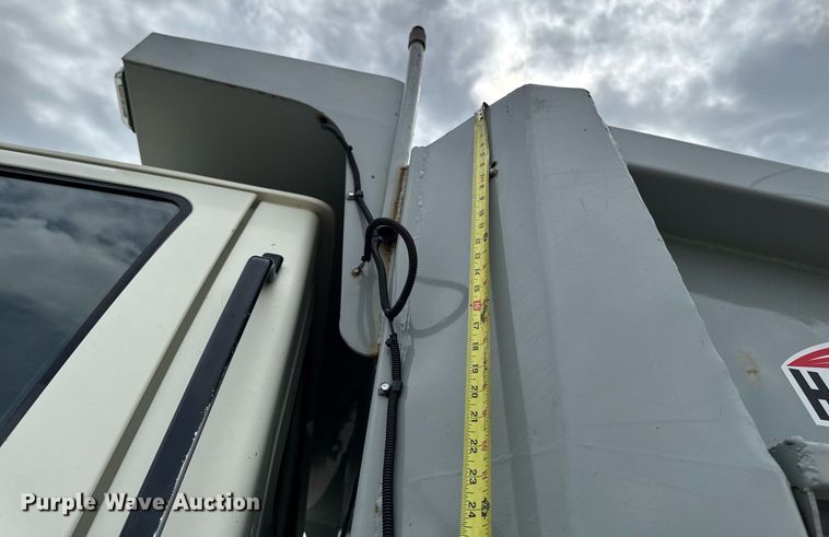 image for item EM2096 1997 Ford LT9513 dump truck