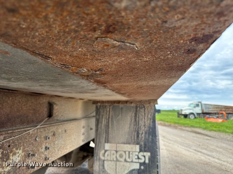 image for item EM2096 1997 Ford LT9513 dump truck