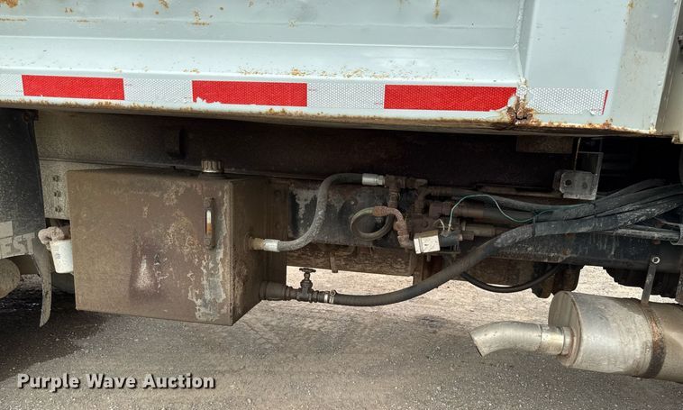 image for item EM2096 1997 Ford LT9513 dump truck