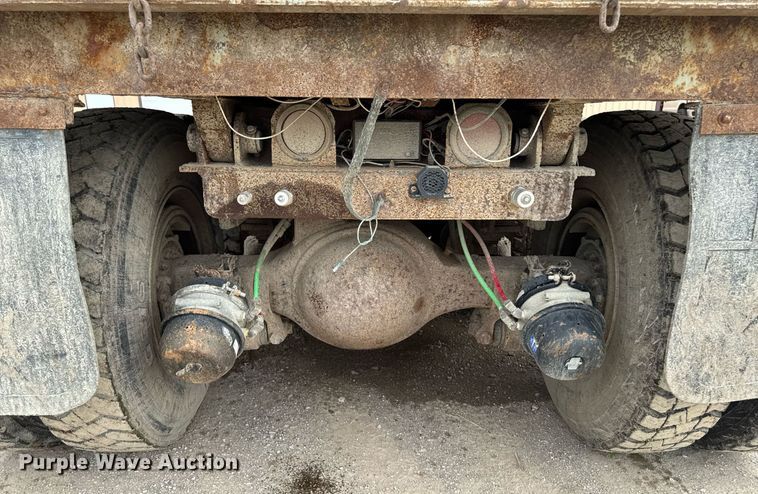 image for item EM2096 1997 Ford LT9513 dump truck