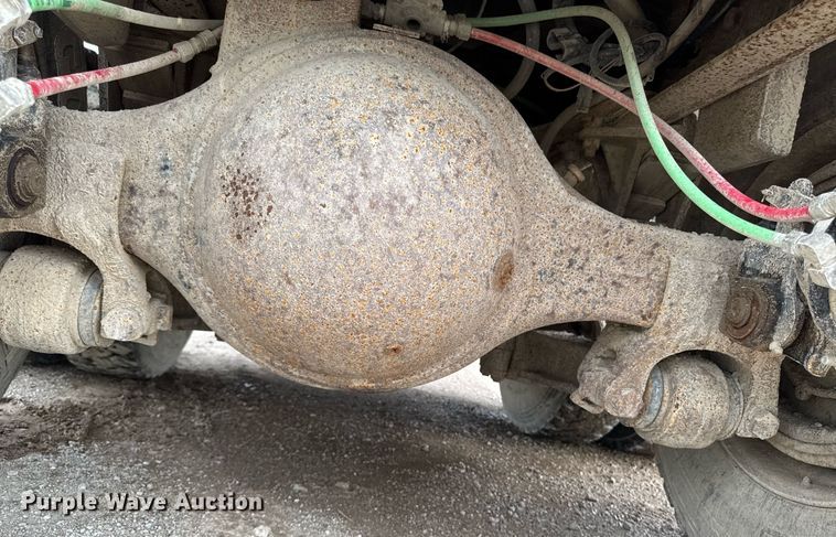 image for item EM2096 1997 Ford LT9513 dump truck