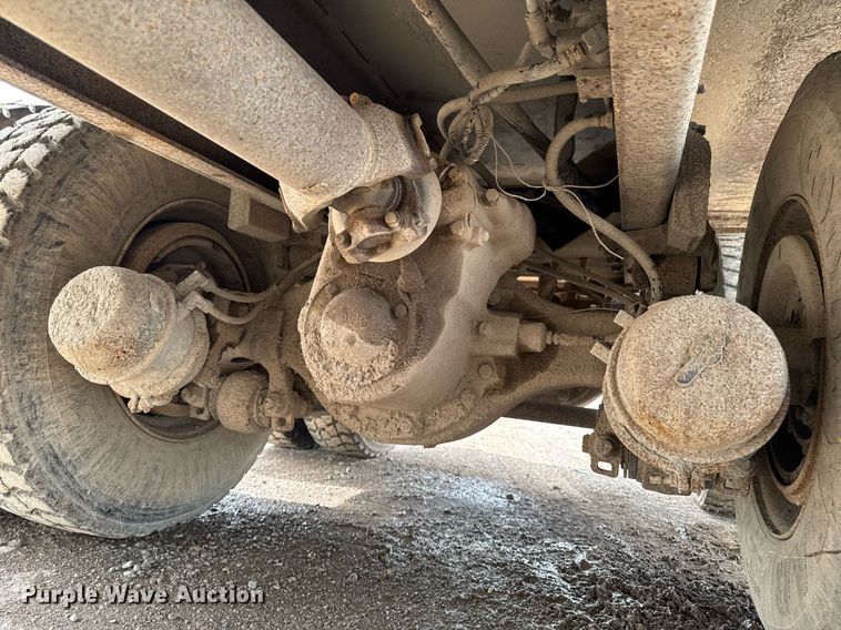 image for item EM2096 1997 Ford LT9513 dump truck