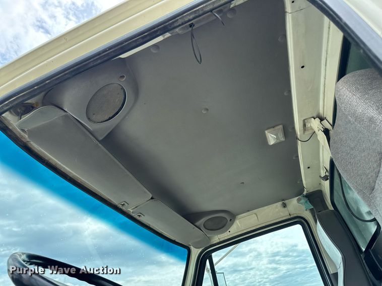 image for item EM2096 1997 Ford LT9513 dump truck