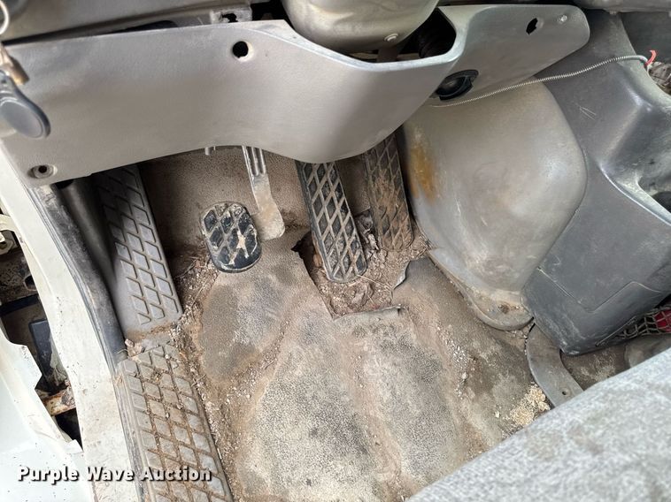 image for item EM2096 1997 Ford LT9513 dump truck