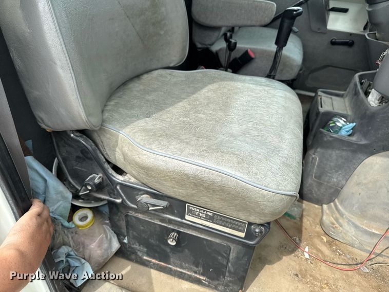 image for item EM2096 1997 Ford LT9513 dump truck