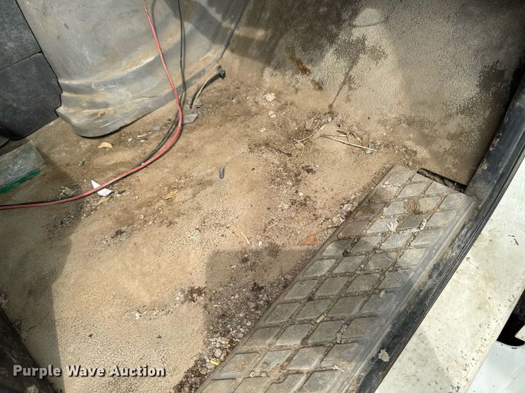 image for item EM2096 1997 Ford LT9513 dump truck