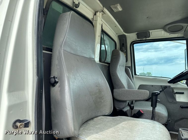 image for item EM2096 1997 Ford LT9513 dump truck