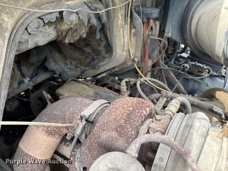 image for item EM2096 1997 Ford LT9513 dump truck