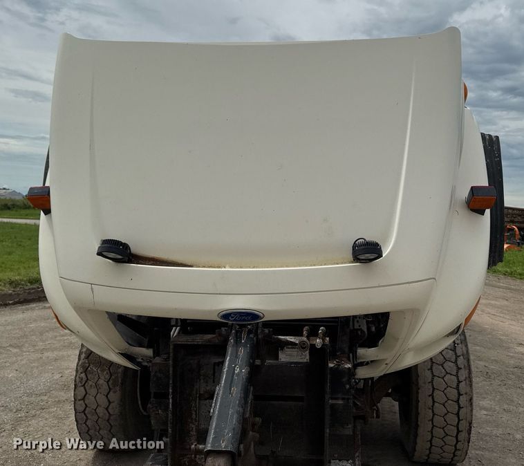 image for item EM2096 1997 Ford LT9513 dump truck