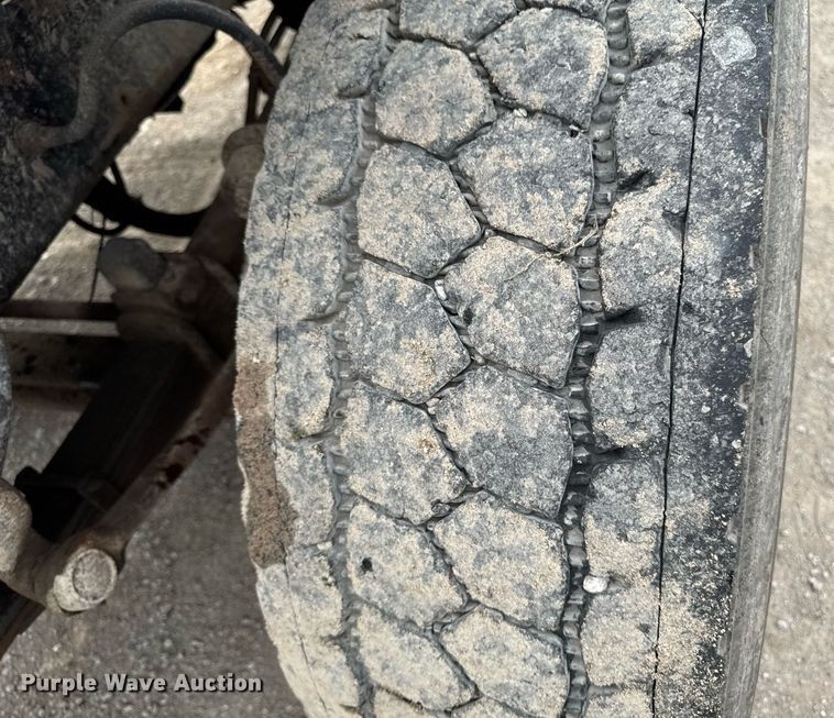 image for item EM2096 1997 Ford LT9513 dump truck