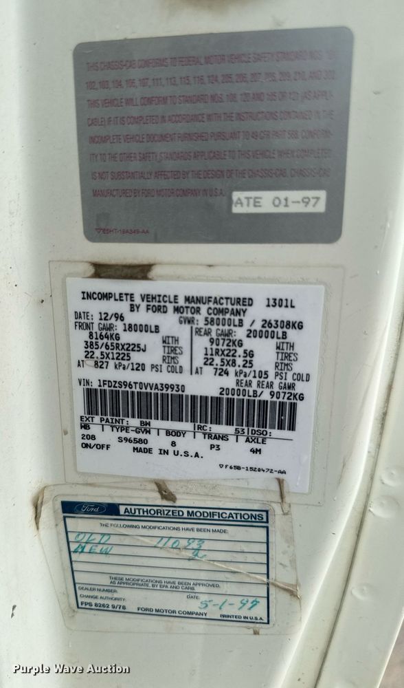 image for item EM2096 1997 Ford LT9513 dump truck