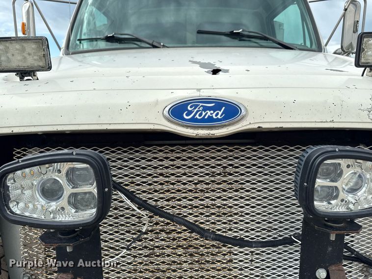 image for item EM2097 1997 Ford LT9513 dump truck