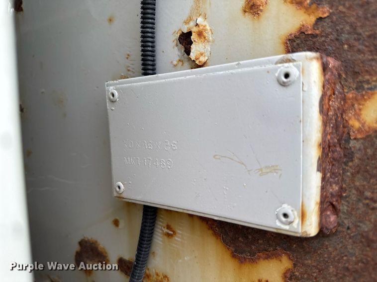 image for item EM2097 1997 Ford LT9513 dump truck