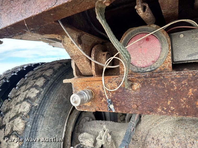 image for item EM2097 1997 Ford LT9513 dump truck