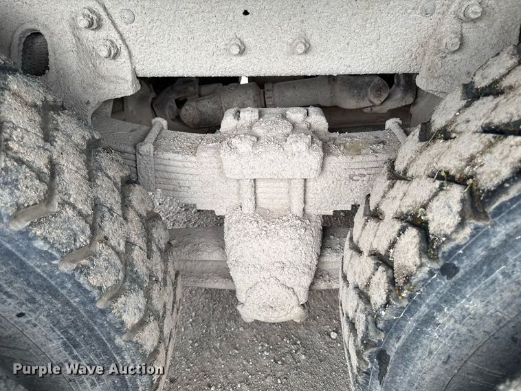 image for item EM2097 1997 Ford LT9513 dump truck