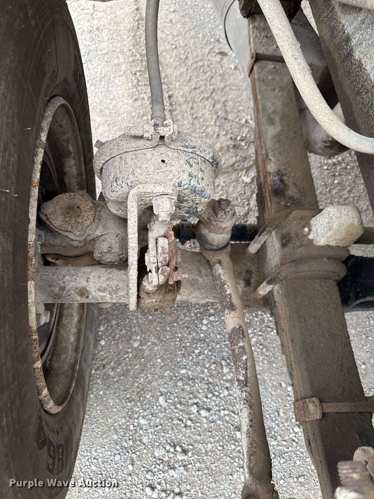 image for item EM2097 1997 Ford LT9513 dump truck