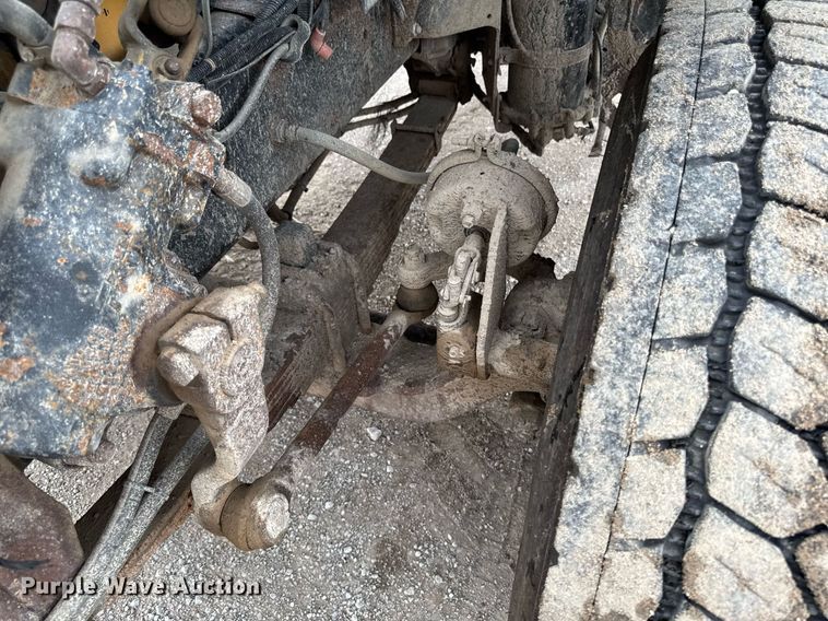 image for item EM2097 1997 Ford LT9513 dump truck