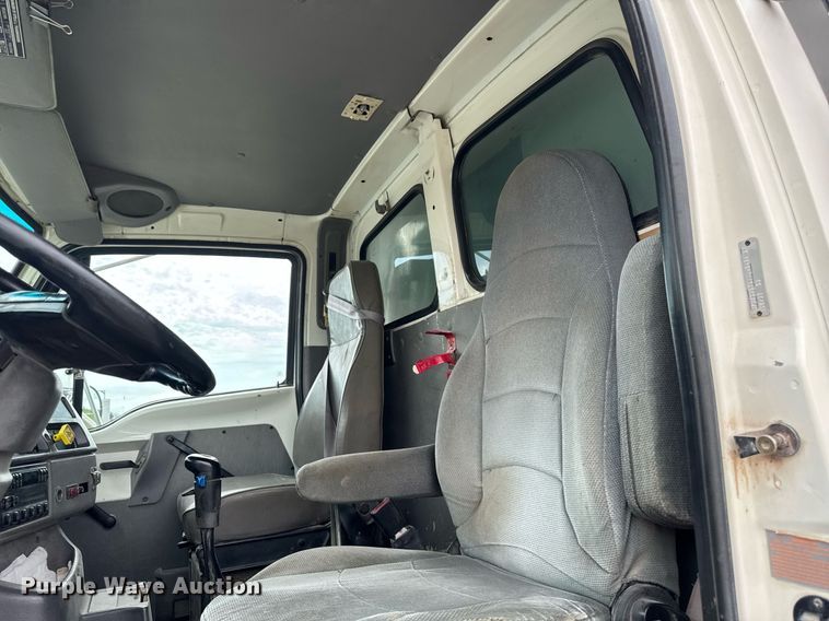 image for item EM2097 1997 Ford LT9513 dump truck