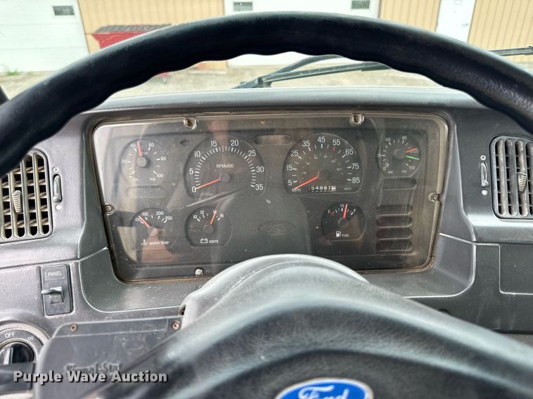 image for item EM2097 1997 Ford LT9513 dump truck