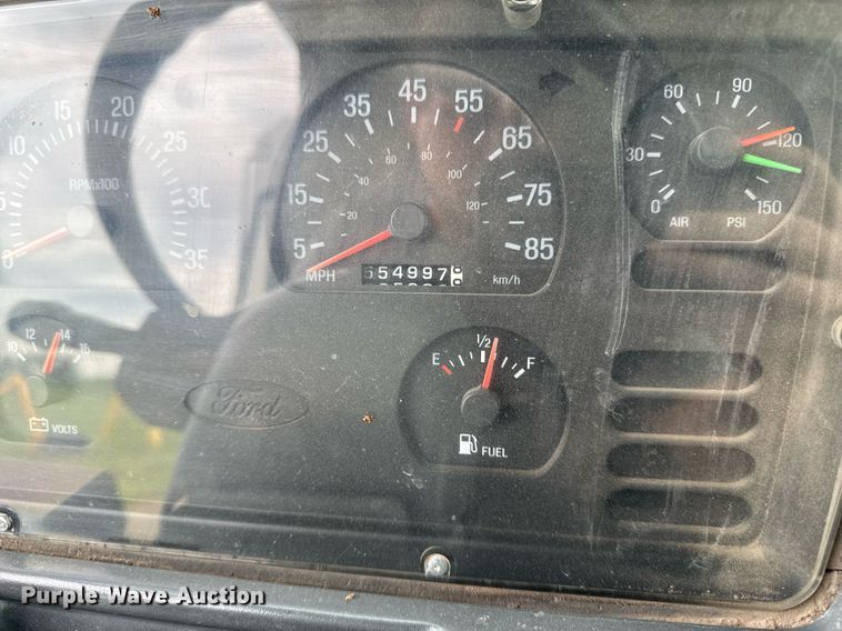 image for item EM2097 1997 Ford LT9513 dump truck