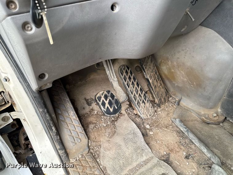 image for item EM2097 1997 Ford LT9513 dump truck