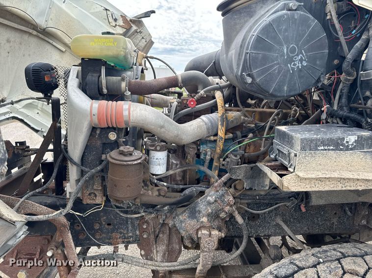 image for item EM2097 1997 Ford LT9513 dump truck