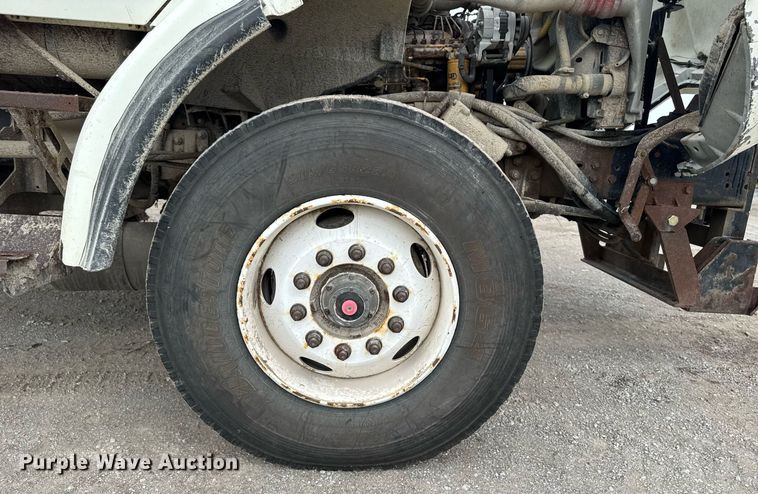 image for item EM2097 1997 Ford LT9513 dump truck