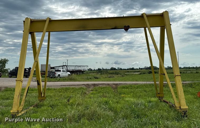 image for item EM2099 A frame hoist