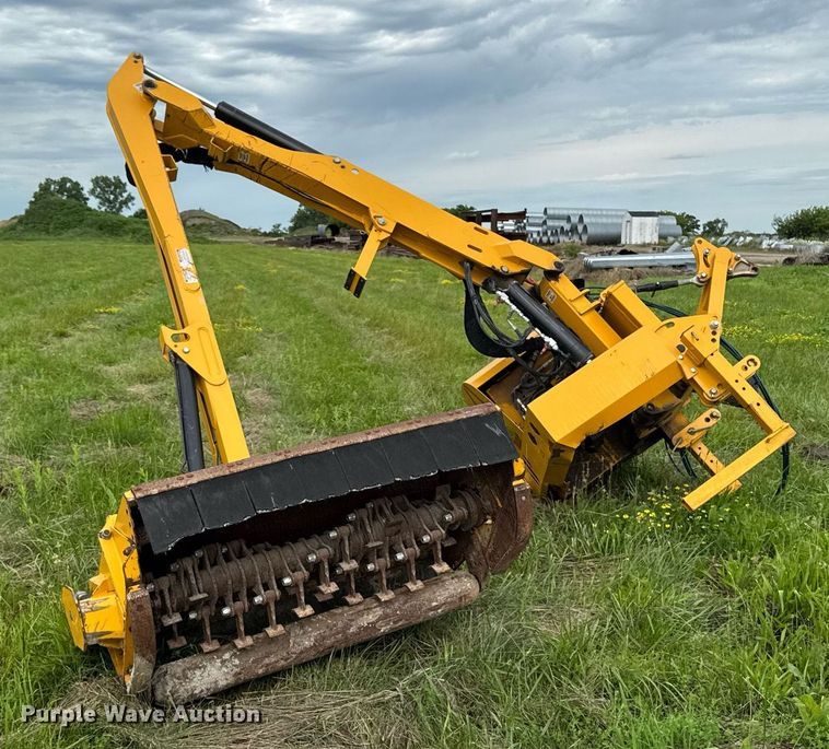image for item EM2100 2019 Tiger 7496951T side boom flail mower