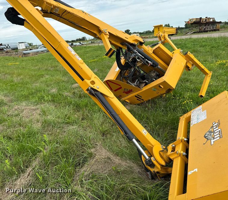 image for item EM2100 2019 Tiger 7496951T side boom flail mower
