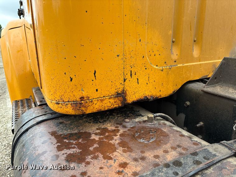 image for item EM2559 1996 International 4900 dump truck