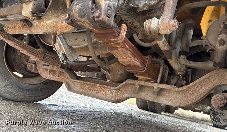 image for item EM2559 1996 International 4900 dump truck