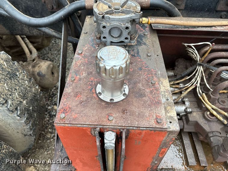 image for item EM2559 1996 International 4900 dump truck